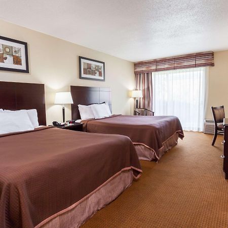 Toronto East Inn Ngoại thất bức ảnh