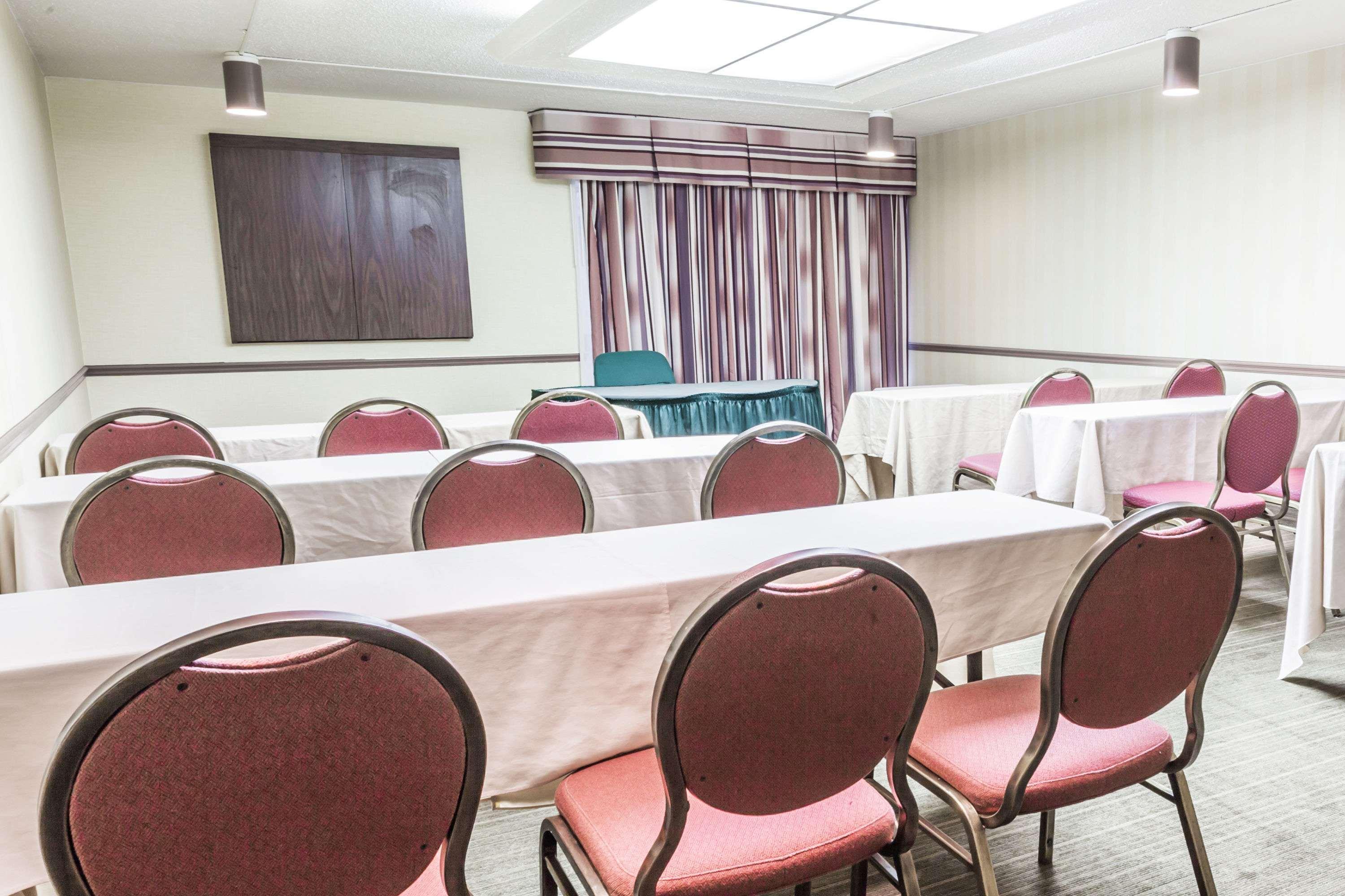 Toronto East Inn Ngoại thất bức ảnh