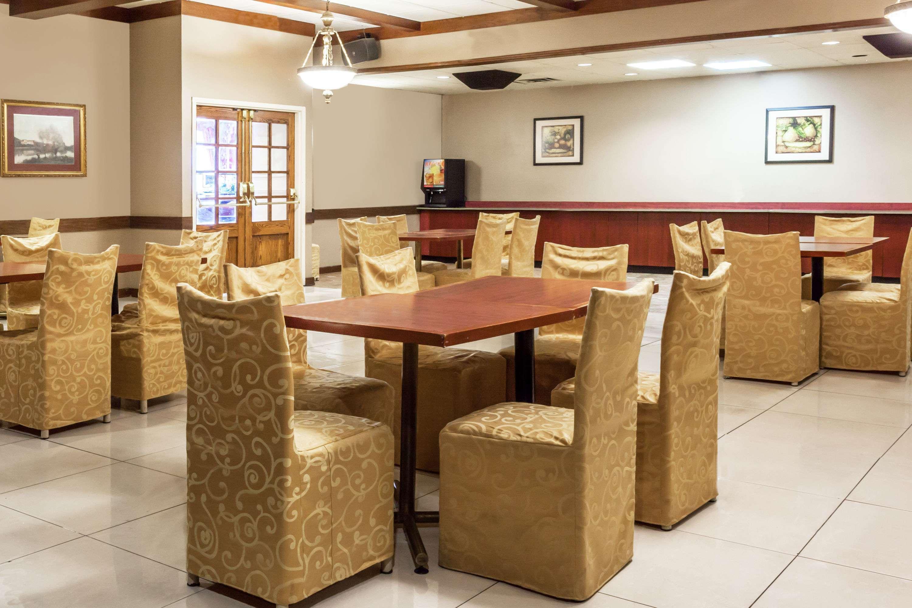 Toronto East Inn Ngoại thất bức ảnh